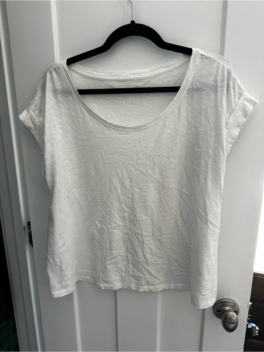 Garnet Hill White Scoop Neck Short Sleeve Tee